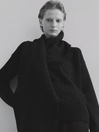 【NOWNS】Wilma | Wool cape knit