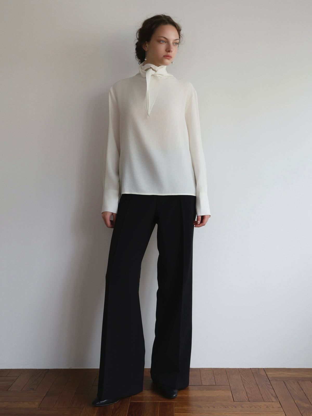 【NOWNS】Emma | Tie blouse