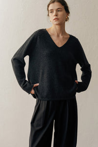 【ELBORN】Rona Wool V-neck Knit Top