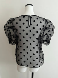 【AMOMMA】SHEER PUFF SHOULDER DOT BLOUSE