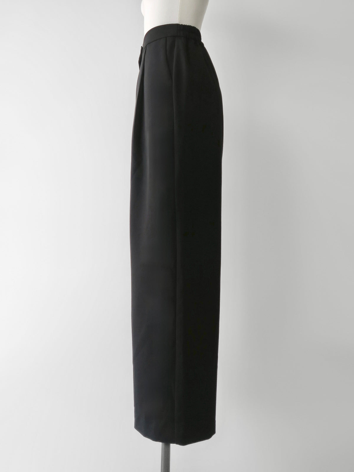 【NOWNS】Lou | Single Tuck Banding Pants