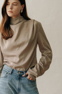 【ELBORN】Nella Half-neck Blouse