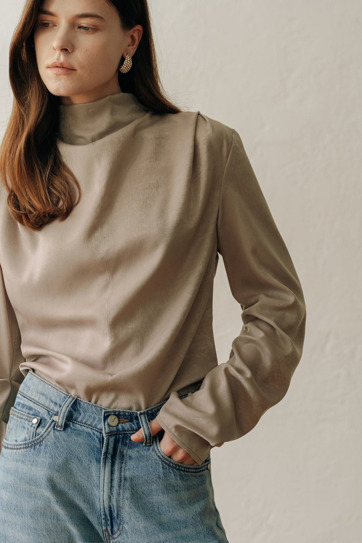 【ELBORN】Nella Half-neck Blouse