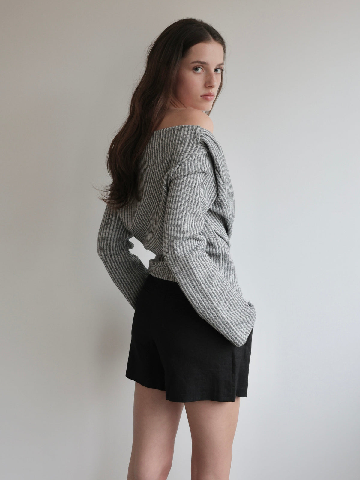 【SAMPLE SALE / miies miim】off shoulder drape tops