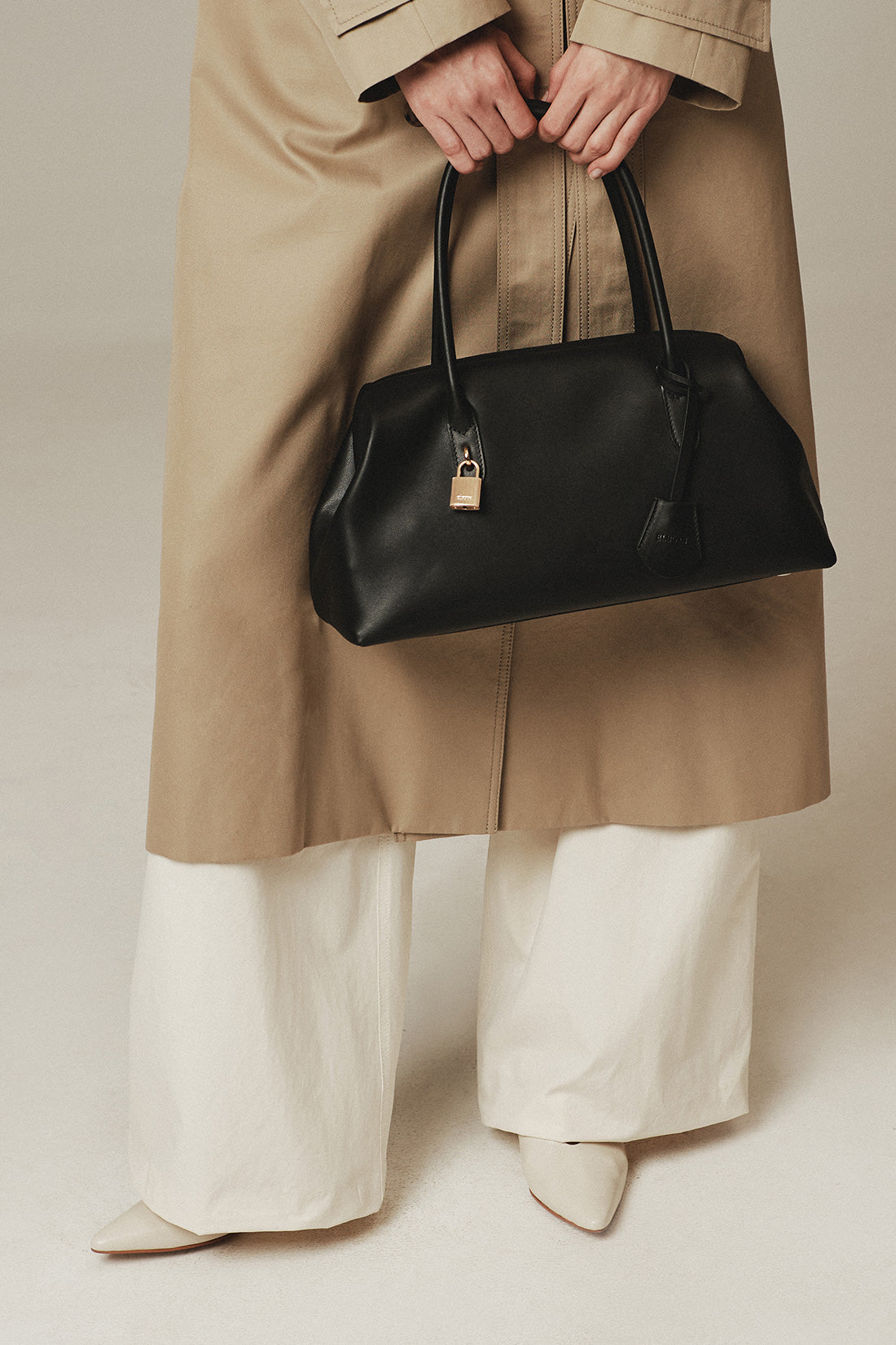【ELBORN】Dane Leather Soft Curve Bag