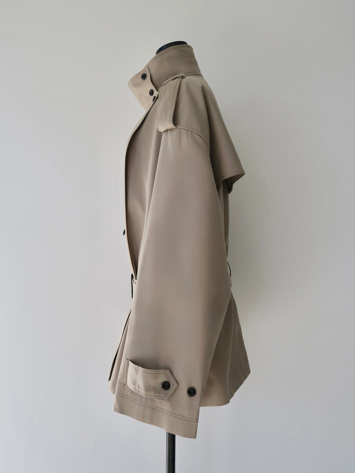 [AMOMMA] ISABELLA SHORT TRENCH COAT