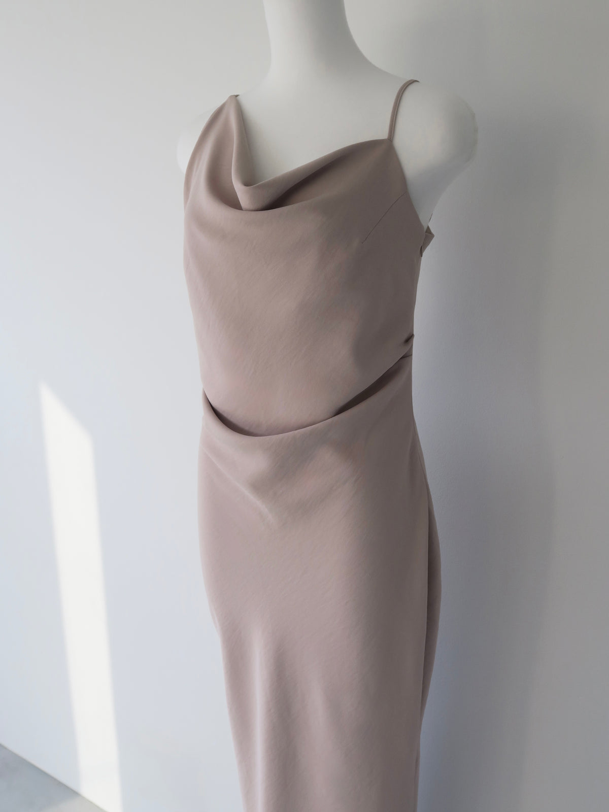 【célon】asymmetry drape cami dress
