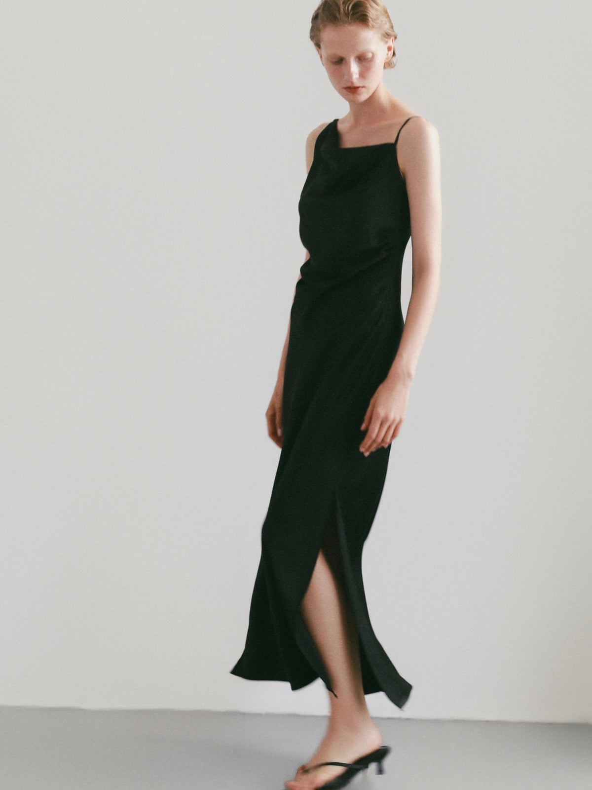 【célon】asymmetry drape cami dress