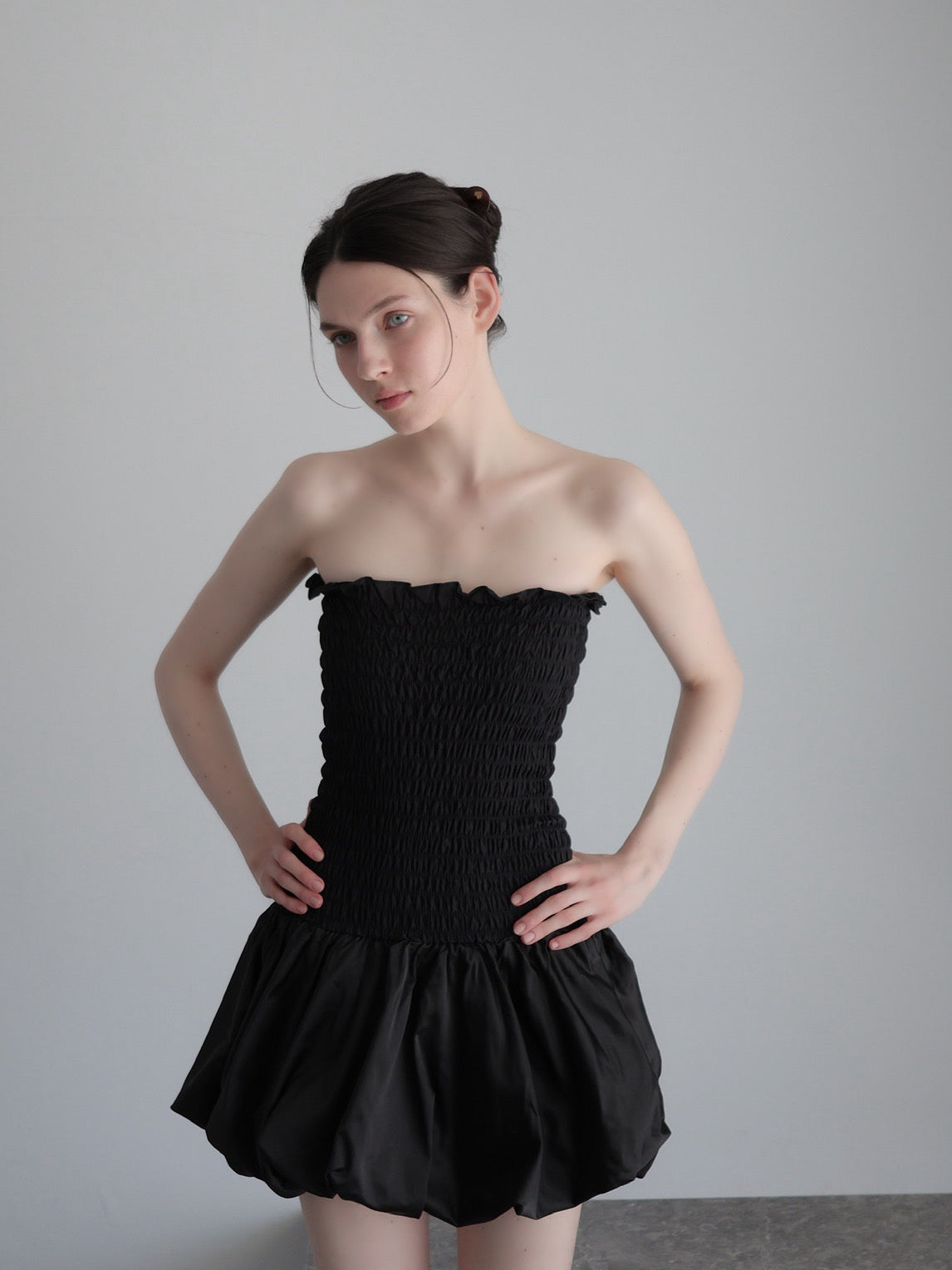 【SAMPLE SALE / célon】volume flare mini dress