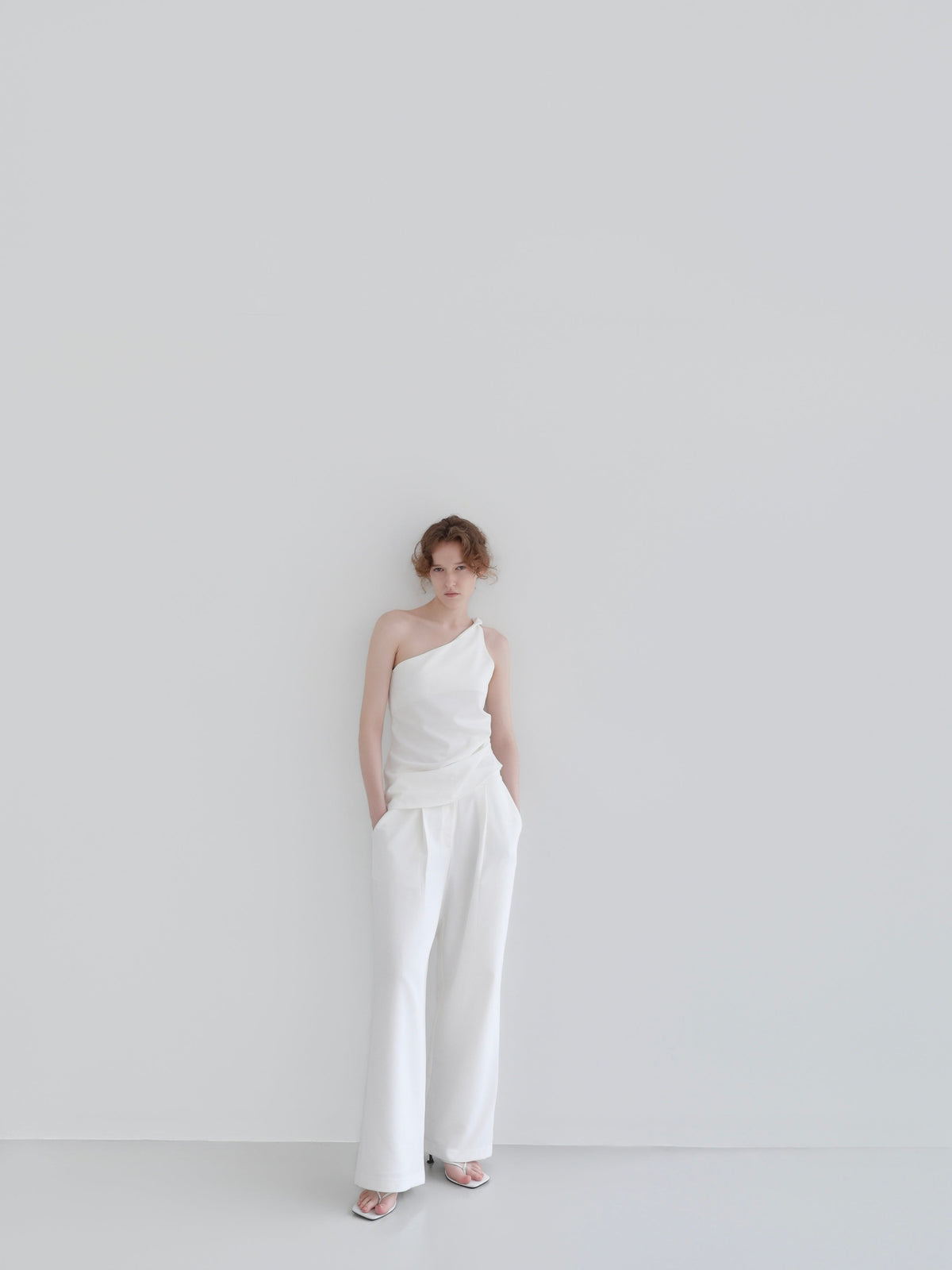 【NOWNS】Lou | Single Tuck Banding Pants
