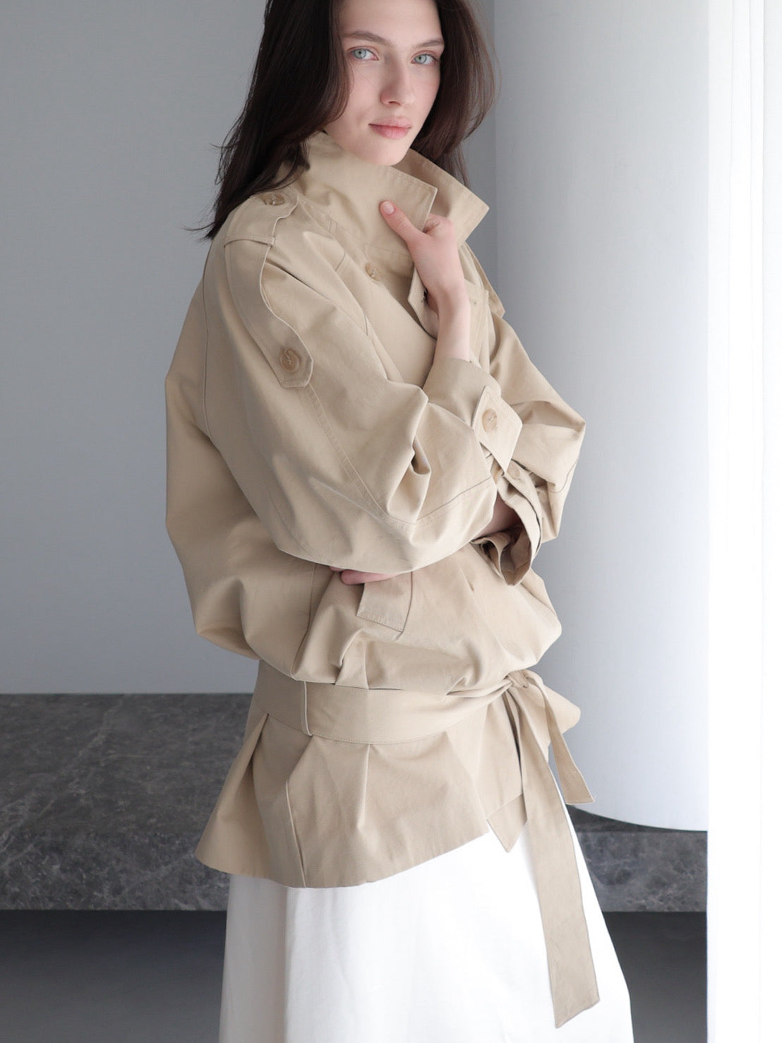 【SAMPLE SALE / célon】modern short trench coat