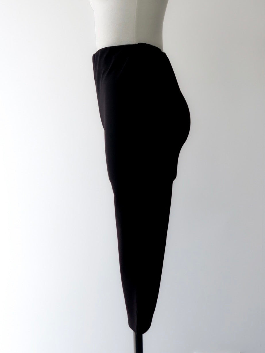 【NOWNS】Ivre | Slit capri pants