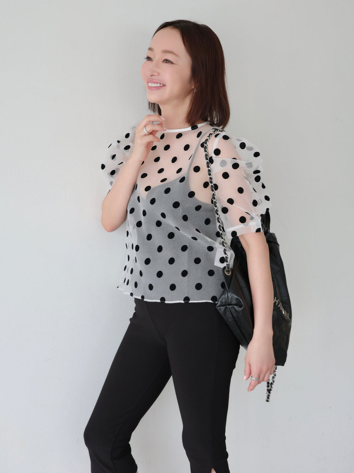 【AMOMMA】SHEER PUFF SHOULDER DOT BLOUSE