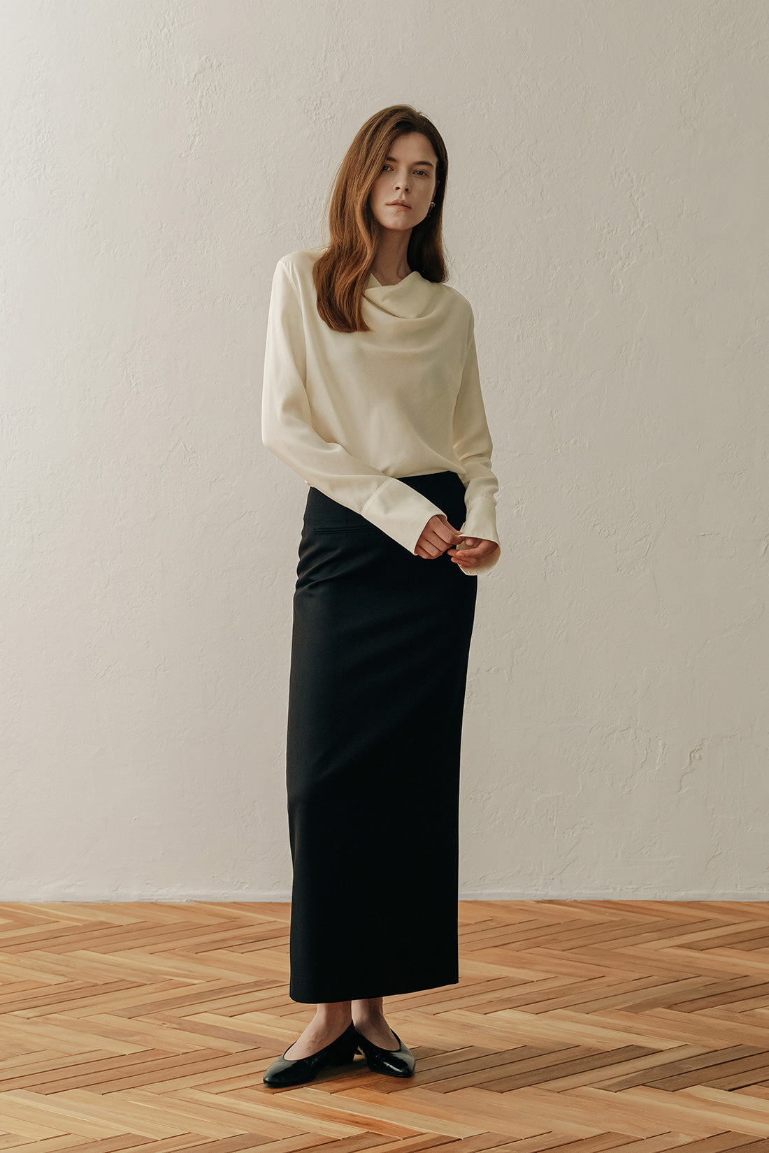 【ELBORN】Allison Cowl-neck Blouse