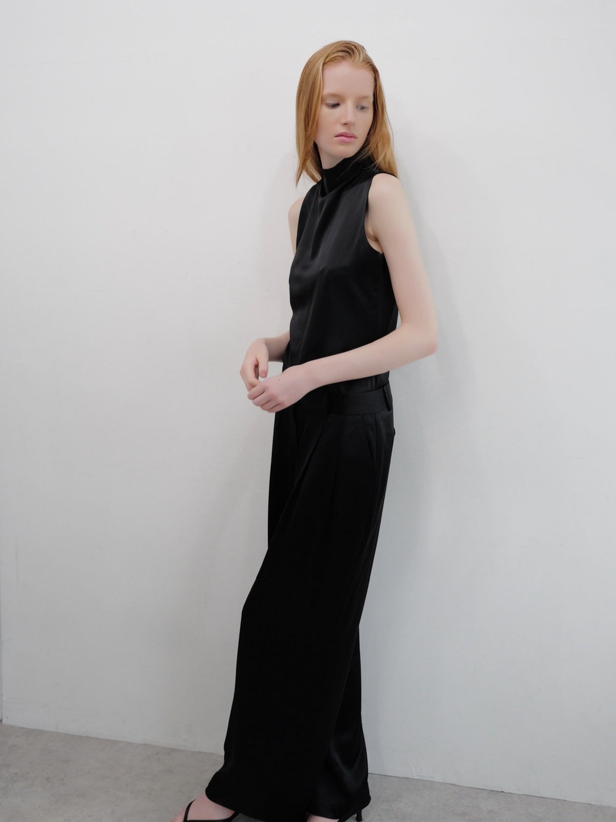 【NOWNS】Lulà | Satin sleek pants
