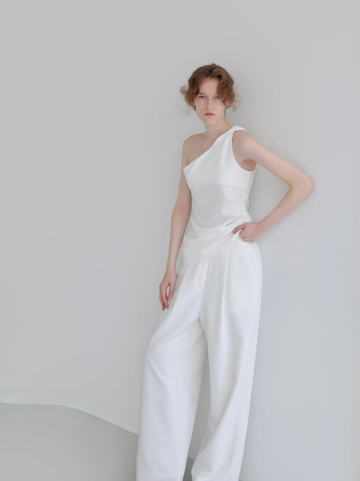 【NOWNS】Lou | Single Tuck Banding Pants