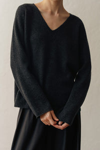 【ELBORN】Rona Wool V-neck Knit Top