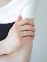[ SAMPLE SALE ] slim sparkle ring