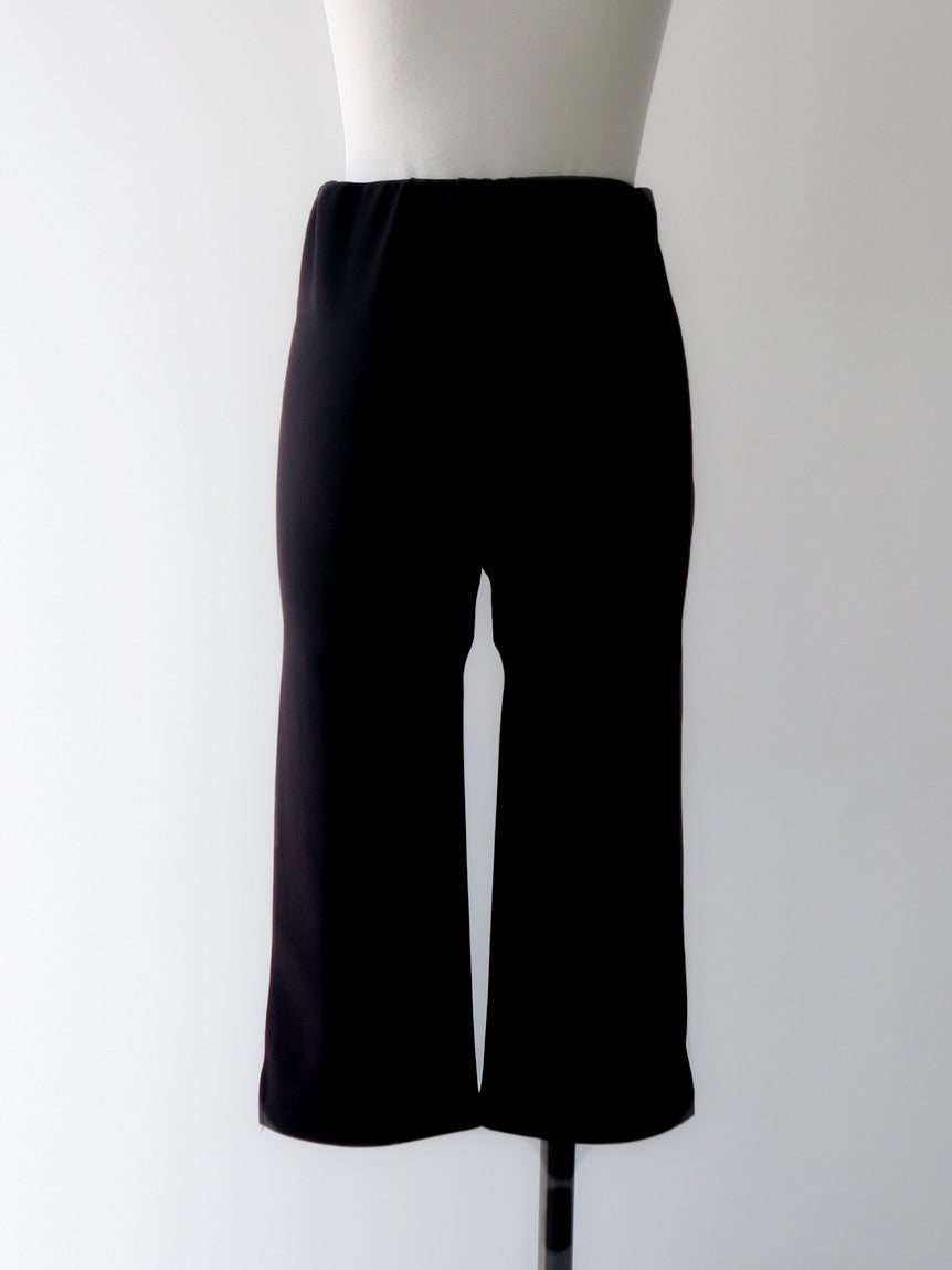 【NOWNS】Ivre | Slit capri pants