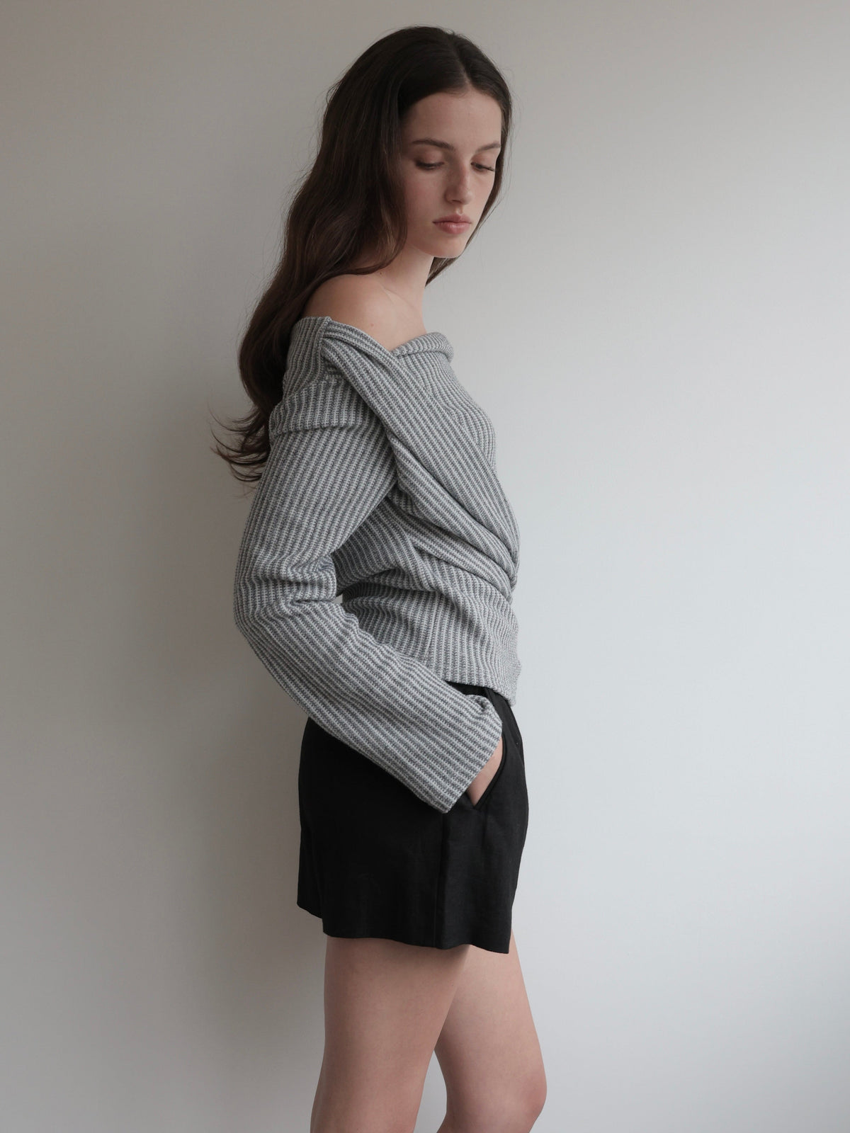 【SAMPLE SALE / miies miim】off shoulder drape tops