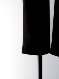 【NOWNS】Ivre | Slit capri pants