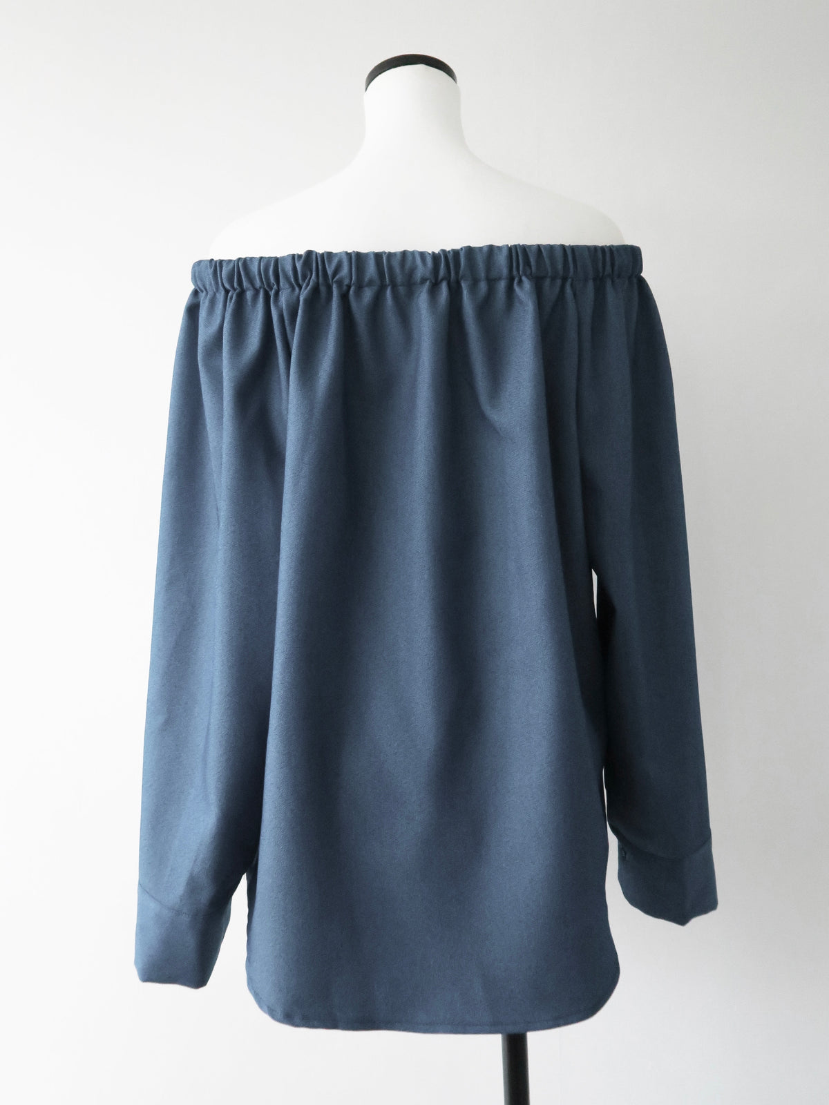 【SAMPLE SALE / AMOMMA】DENIM LIKE DRAWSTING OFF SHOULDER