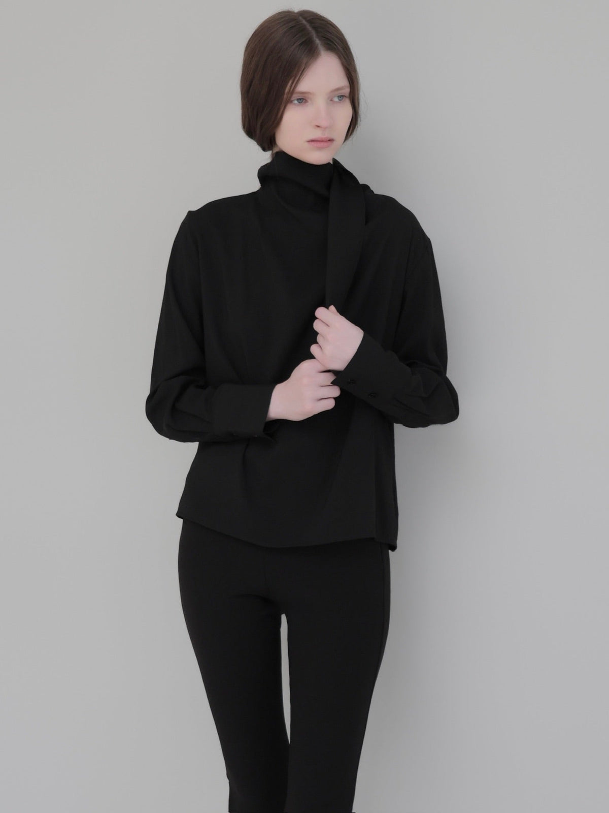 【NOWNS】Emma | Tie blouse