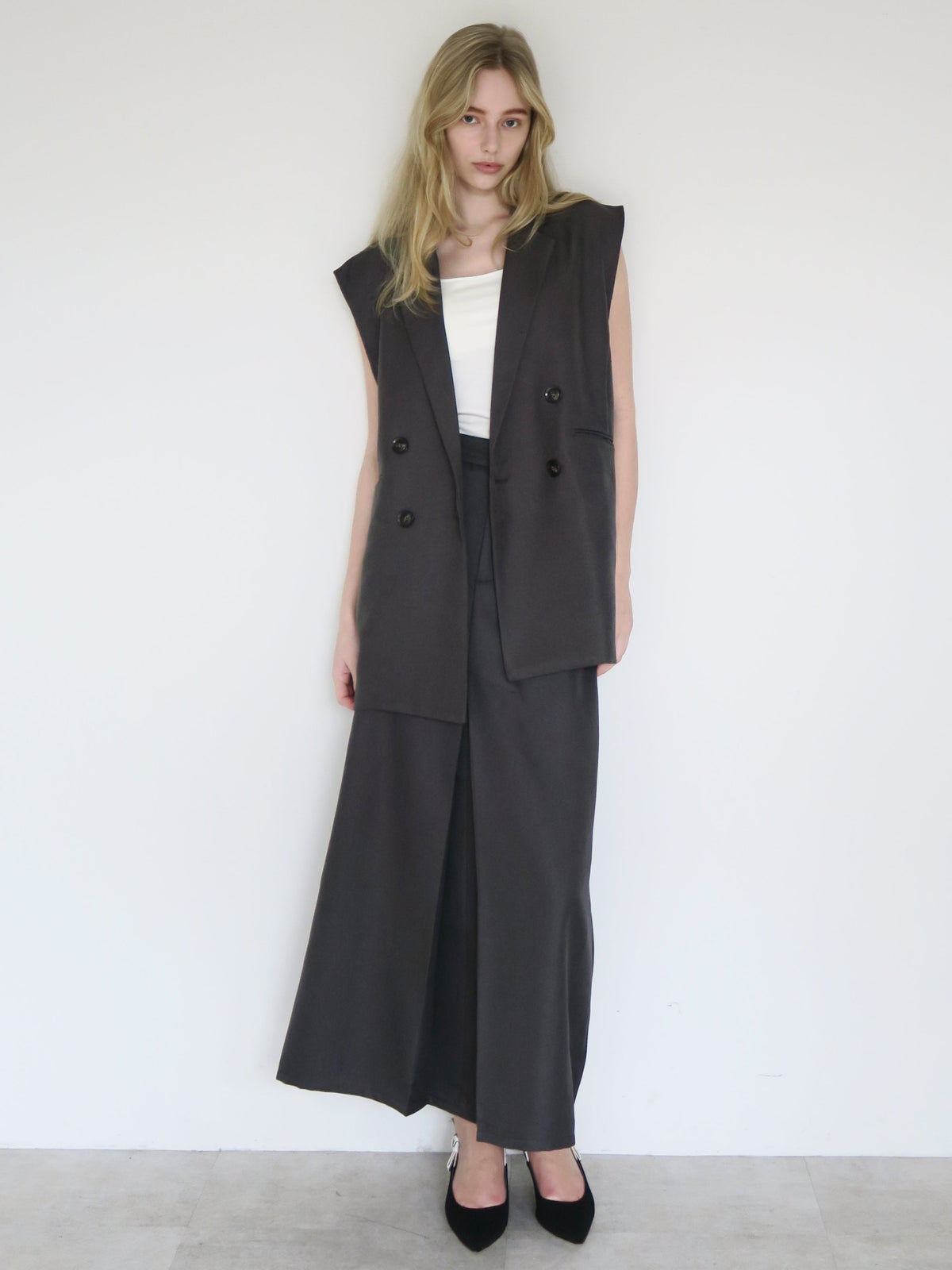 [ SAMPLE SALE ] long tailored gilet