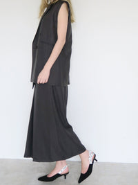 [ SAMPLE SALE ] front tuck wide skirt