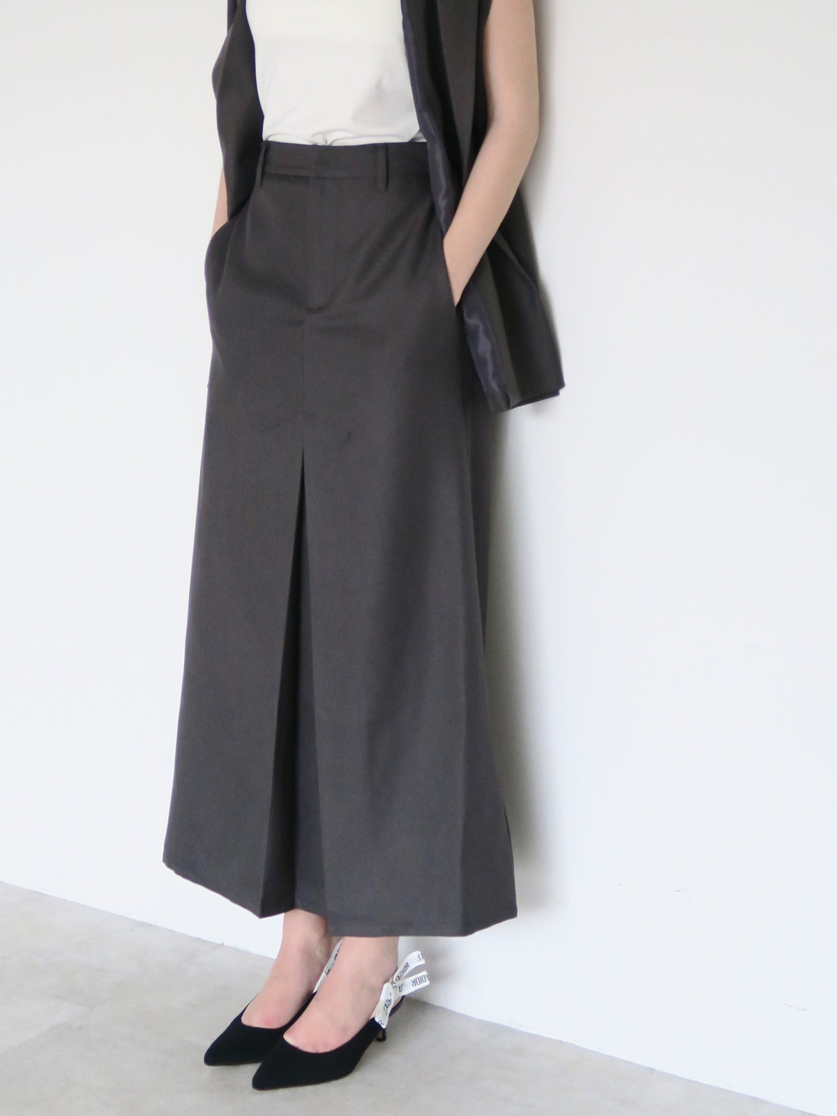 [ SAMPLE SALE ] front tuck wide skirt