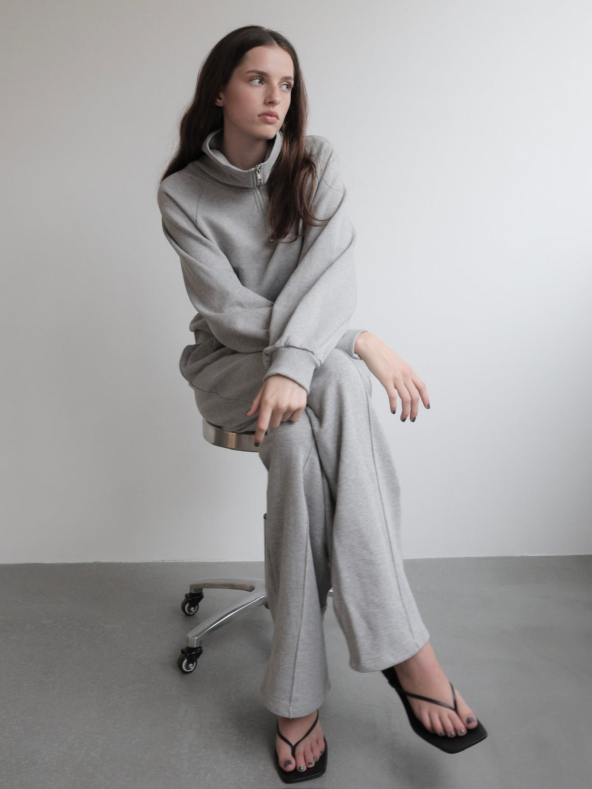 【NOWNS】Louis | Sweat line pants