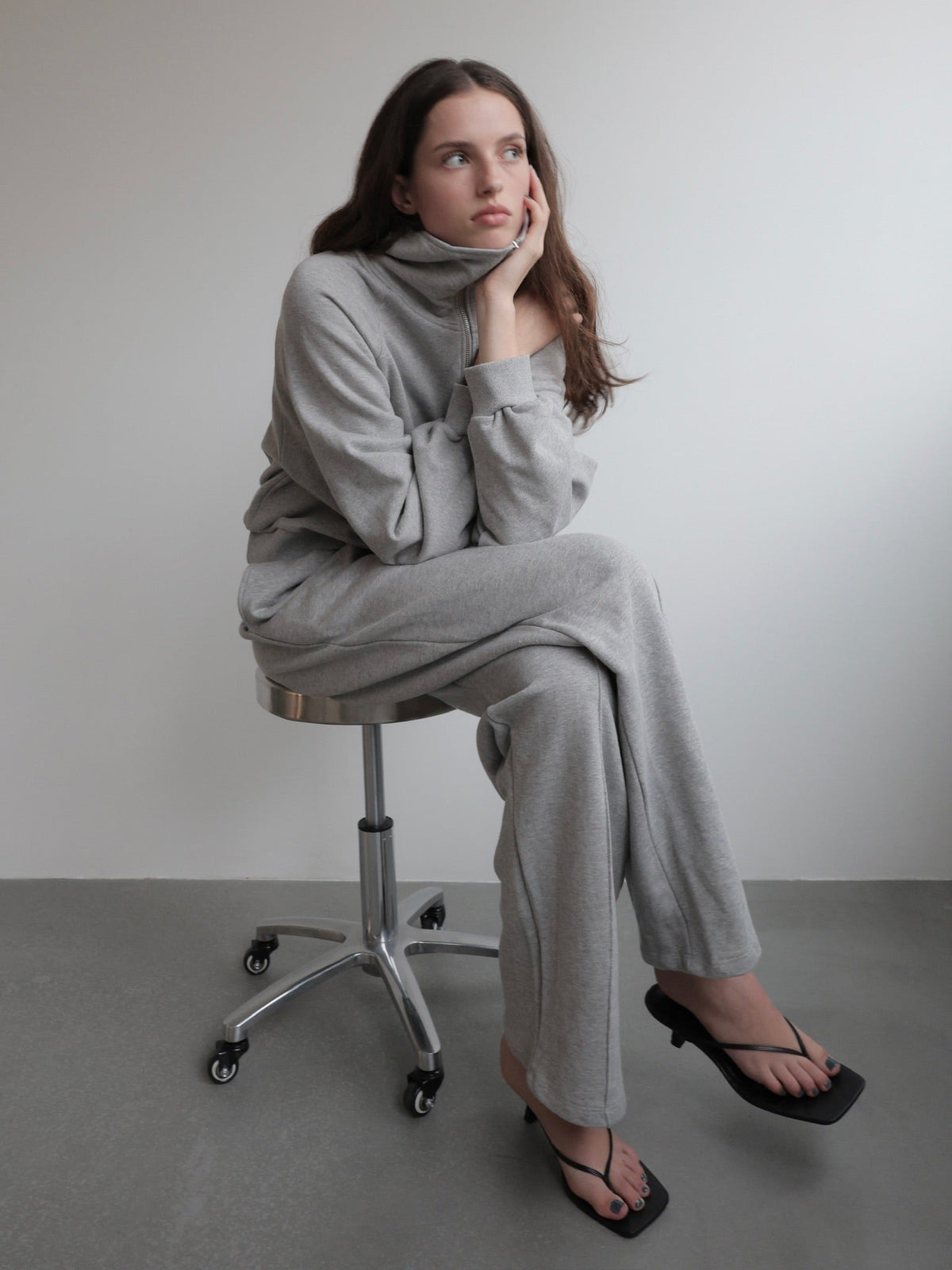 【NOWNS】Louis | Sweat zip tops