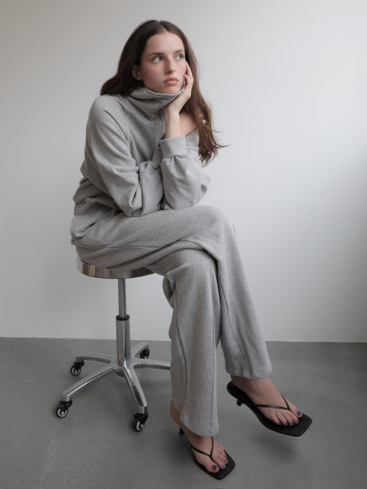 【NOWNS】Louis | Sweat line pants