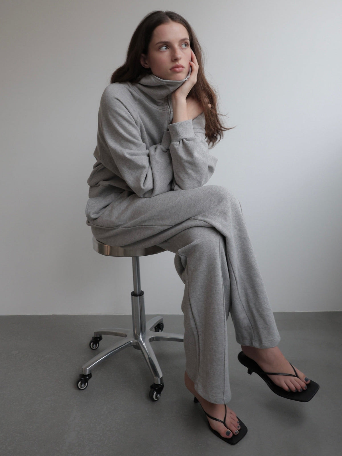【NOWNS】Louis | Sweat zip tops