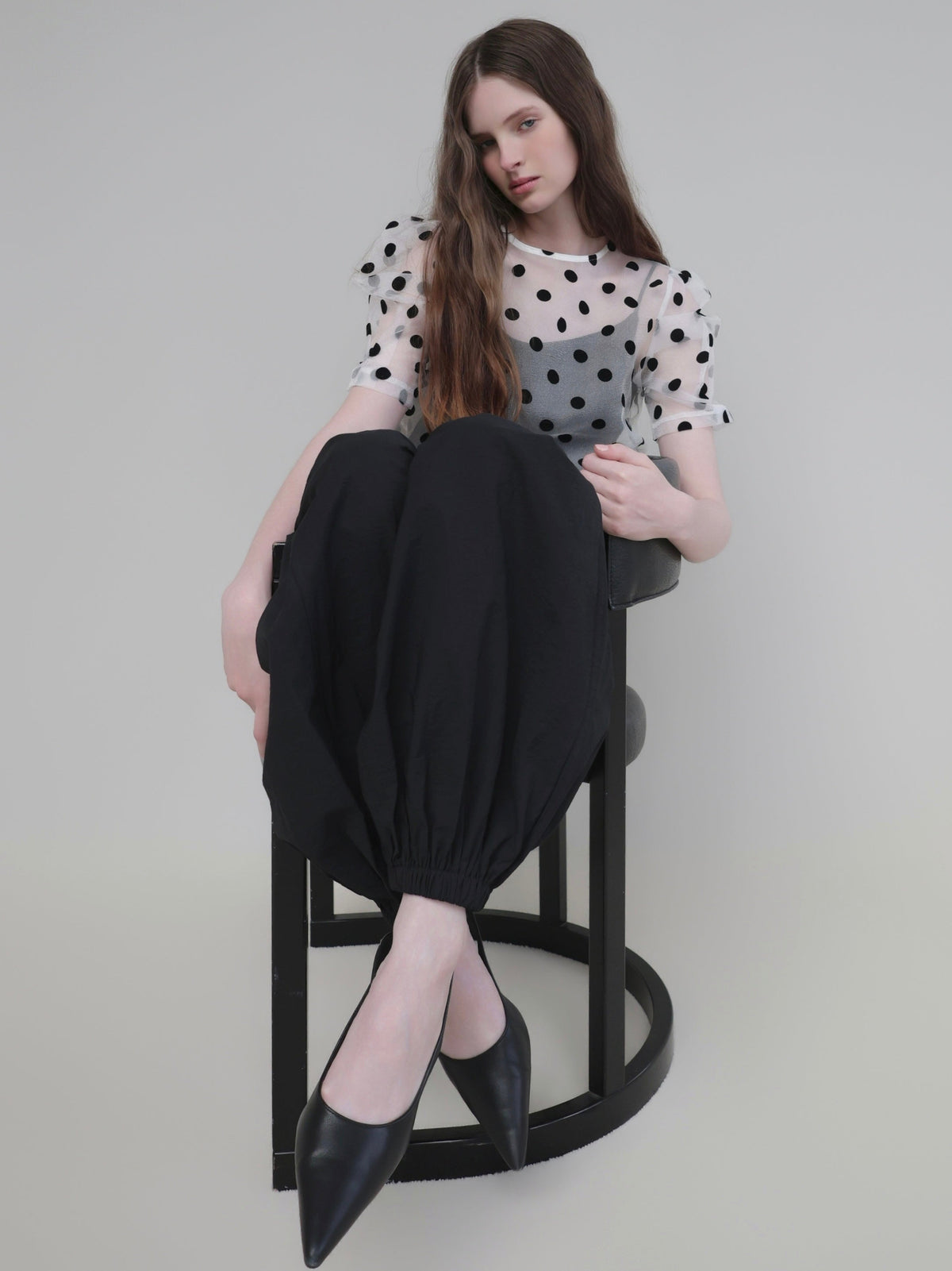 【AMOMMA】SHEER PUFF SHOULDER DOT BLOUSE