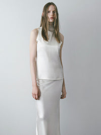 【NOWNS】Lulà | Satin high neck sleeveless top