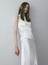 【NOWNS】Lulà | Satin high neck sleeveless top
