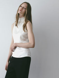 【NOWNS】Lulà | Satin high neck sleeveless top