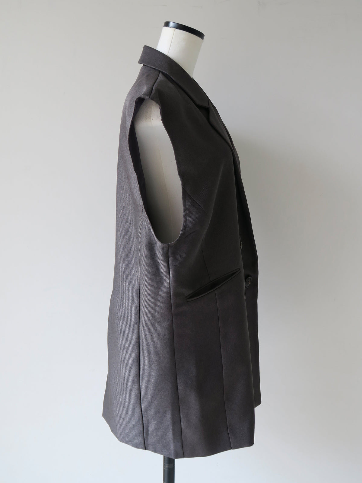 [ SAMPLE SALE ] long tailored gilet