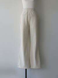 airy drape silhouette set-up
