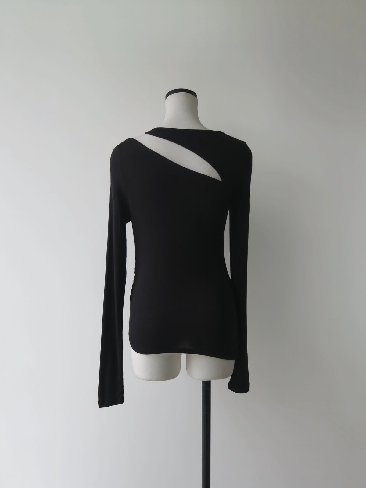 【AMOMMA】ASYMMETRIC CUT TOPS
