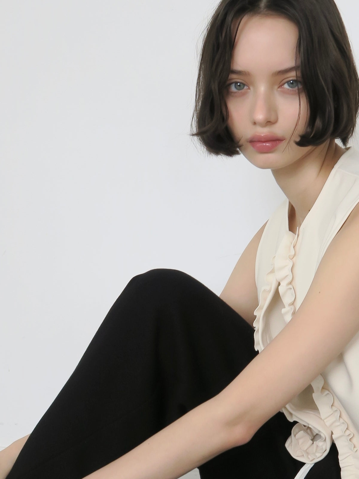 【SAMPLE SALE / swanë】 frill piping open vest