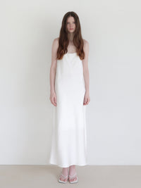 【NOWNS】Lulà | Satin slip dress
