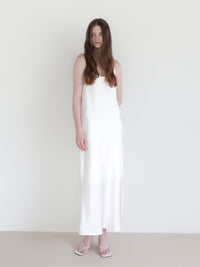 【NOWNS】Lulà | Satin slip dress