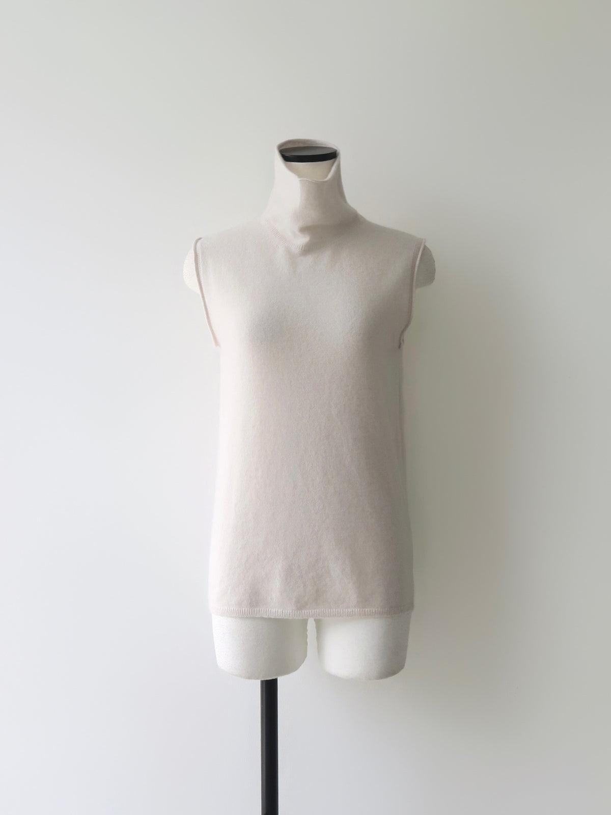 【célon】cashmere sleeveless knit