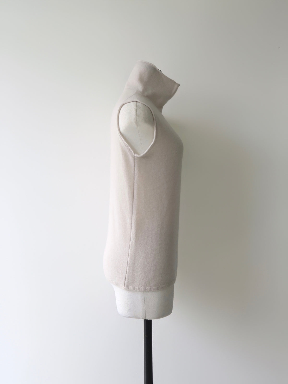 【célon】cashmere sleeveless knit