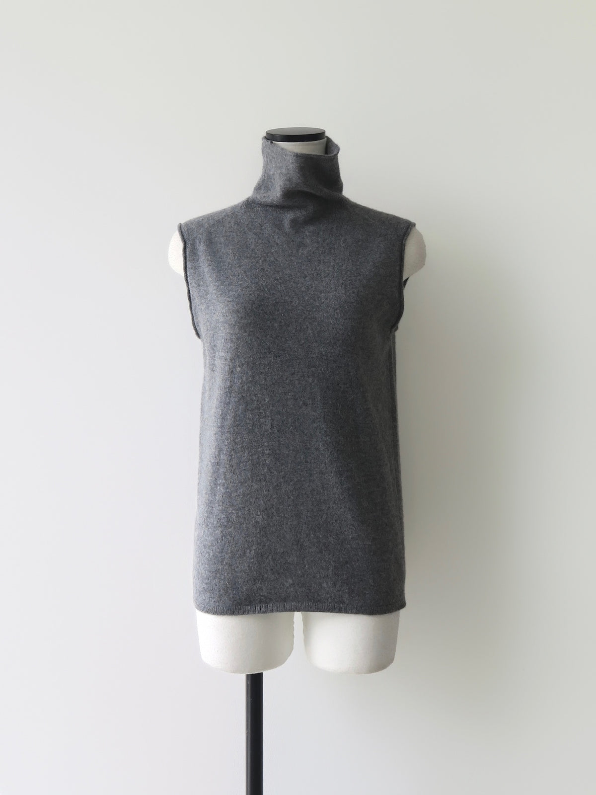 【célon】cashmere sleeveless knit