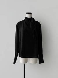 【NOWNS】Emma | Tie blouse