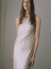 【célon】satin halter open back dress