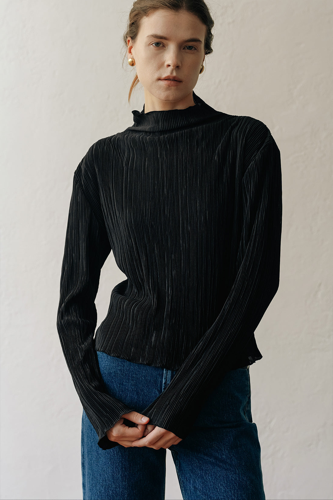 【ELBORN】Melissa High-neck Pleats Top